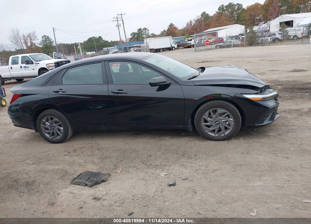2024 HYUNDAI ELANTRA SEL VIN: KMHLM4DG9RU680062