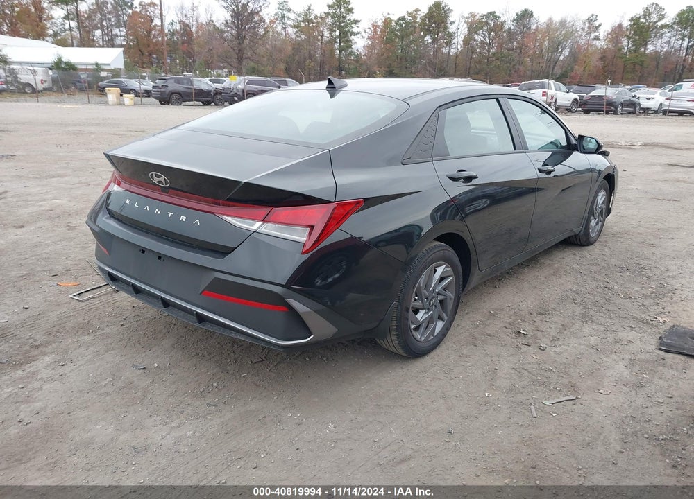 2024 HYUNDAI ELANTRA SEL VIN: KMHLM4DG9RU680062