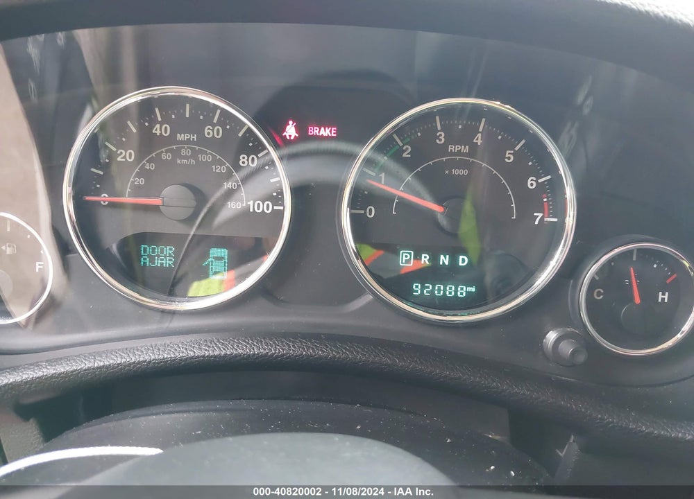 2015 JEEP WRANGLER UNLIMITED SAHARA VIN: 1C4BJWEG3FL687982