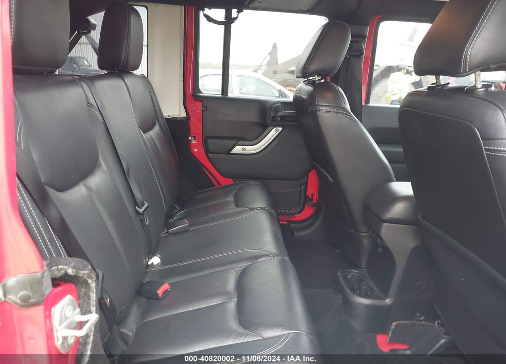 2015 JEEP WRANGLER UNLIMITED SAHARA VIN: 1C4BJWEG3FL687982
