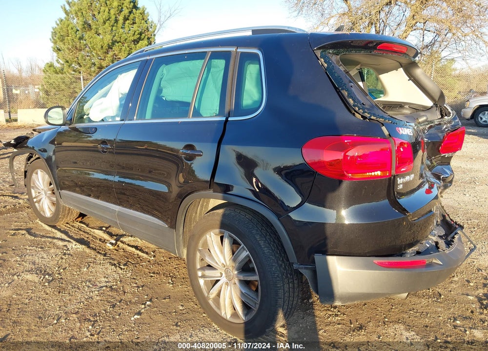 2016 VOLKSWAGEN TIGUAN SE VIN: WVGAV7AX0GW576359