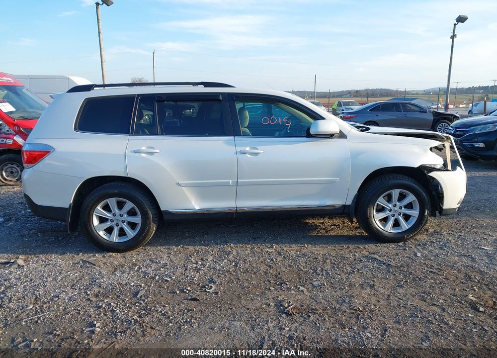 2013 TOYOTA HIGHLANDER SE V6 VIN: 5TDBK3EH3DS268031