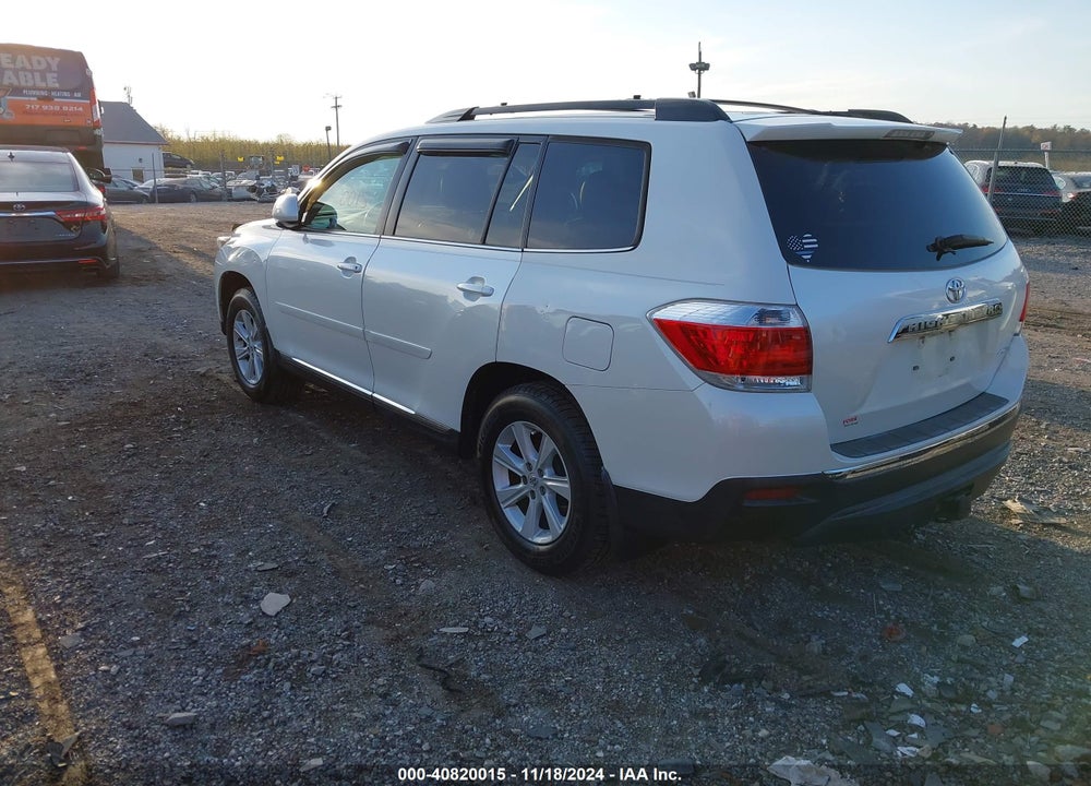 2013 TOYOTA HIGHLANDER SE V6 VIN: 5TDBK3EH3DS268031