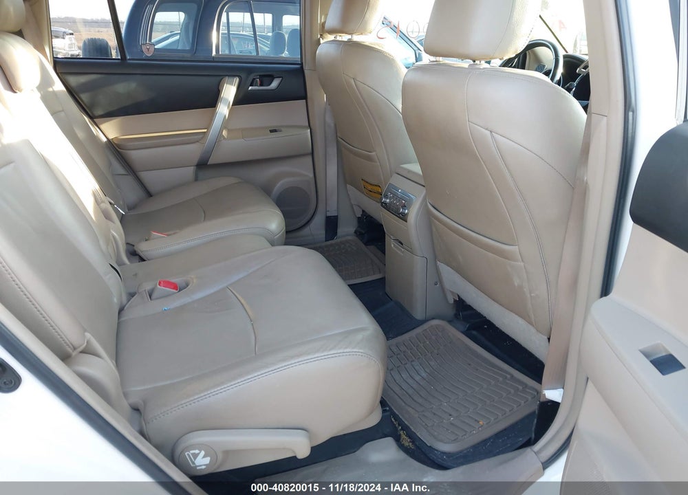 2013 TOYOTA HIGHLANDER SE V6 VIN: 5TDBK3EH3DS268031