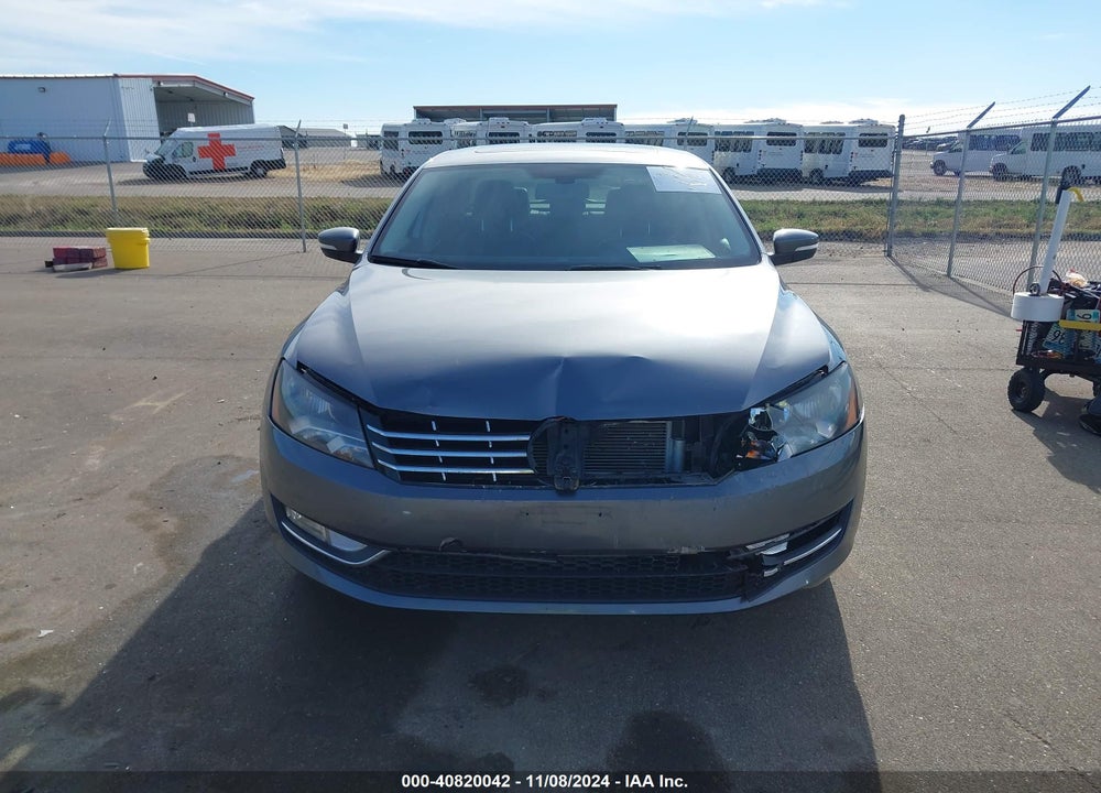 2013 VOLKSWAGEN PASSAT 3.6L V6 SEL PREMIUM VIN: 1VWCM7A33DC083170