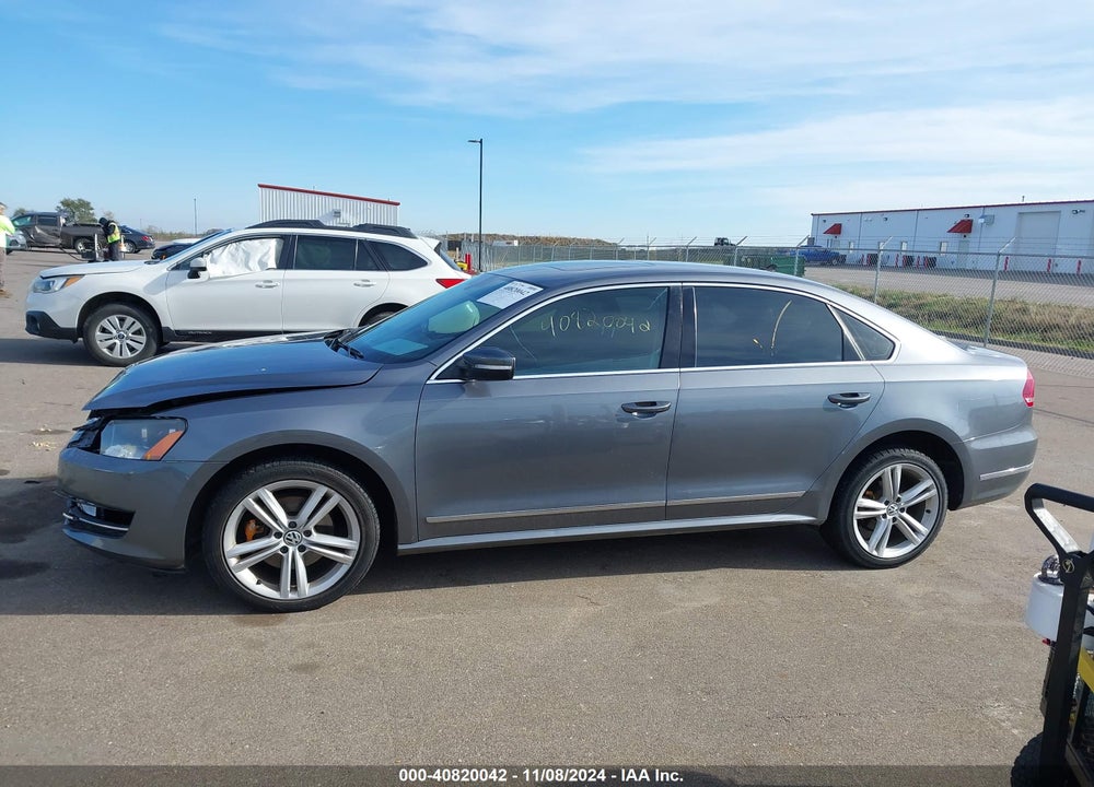 2013 VOLKSWAGEN PASSAT 3.6L V6 SEL PREMIUM VIN: 1VWCM7A33DC083170