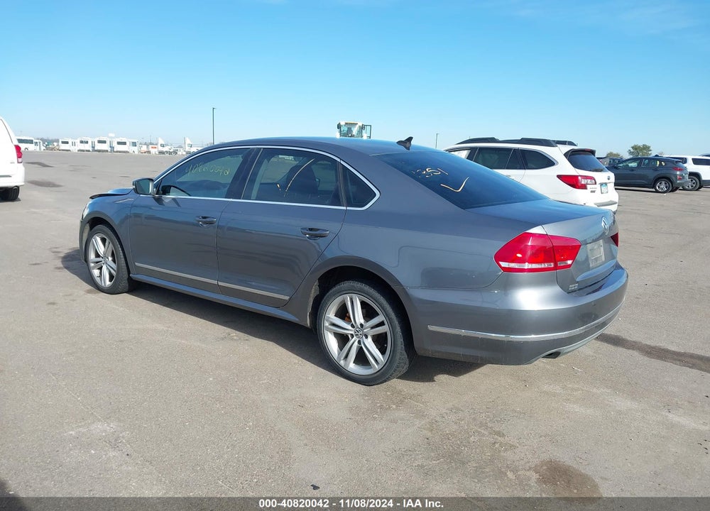 2013 VOLKSWAGEN PASSAT 3.6L V6 SEL PREMIUM VIN: 1VWCM7A33DC083170