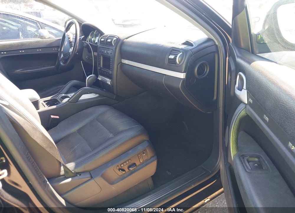 2005 PORSCHE CAYENNE S VIN: WP1AB29P25LA66256
