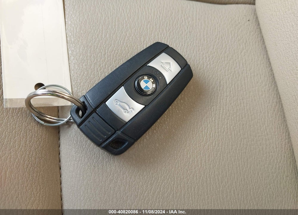 2014 BMW X1 XDRIVE28I VIN: WBAVL1C57EVY12543