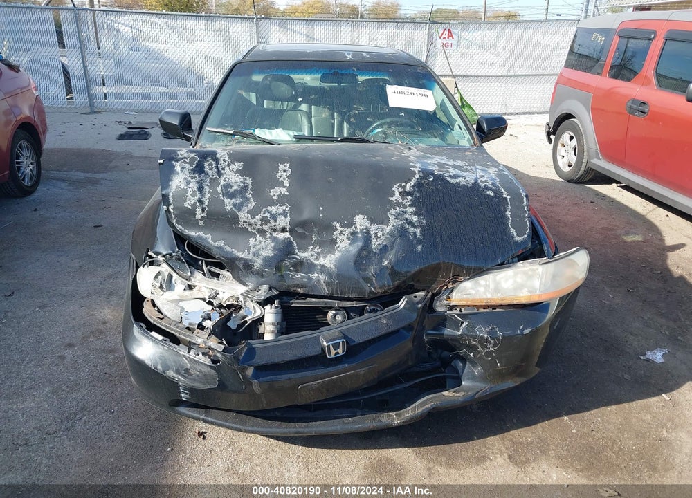 2000 HONDA ACCORD 3.0 EX VIN: 1HGCG1658YA029934