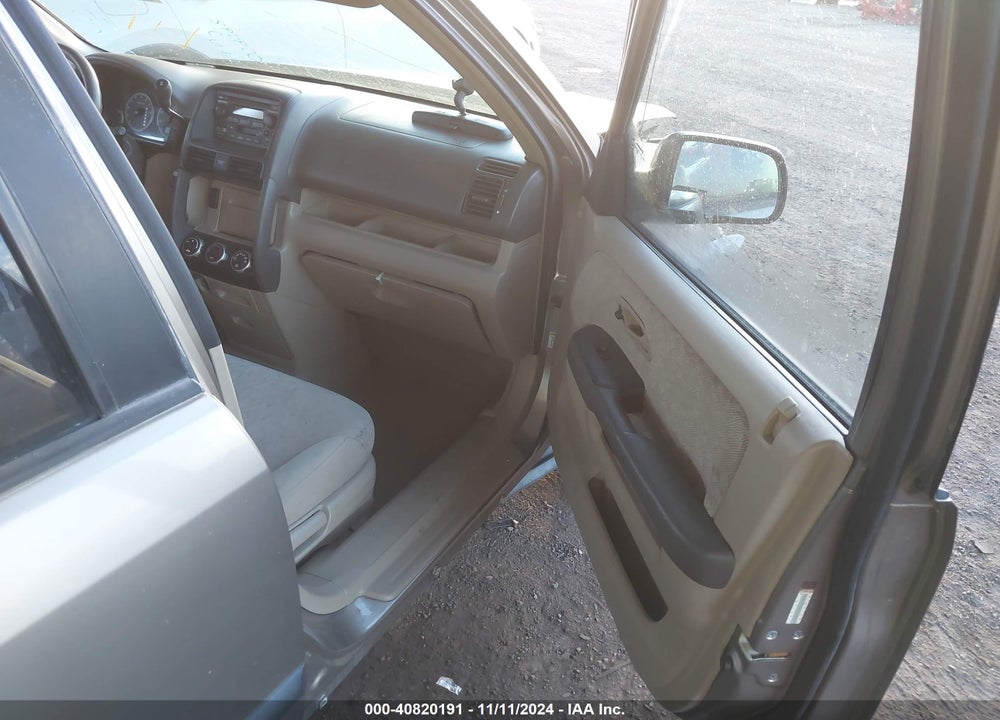 2005 HONDA CR-V LX VIN: JHLRD78585C059598
