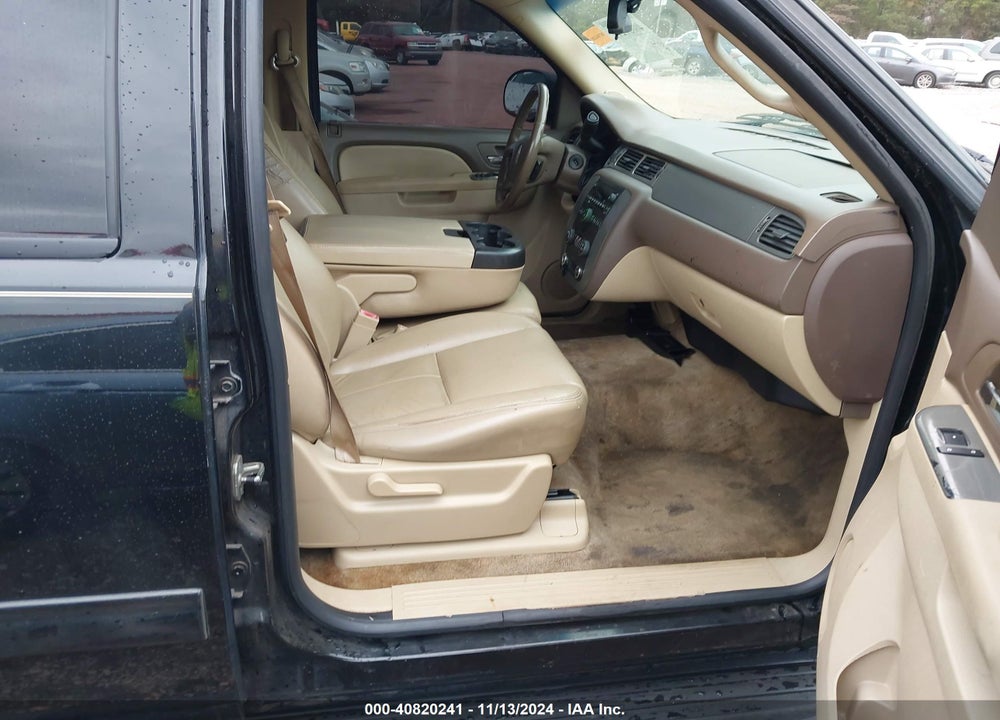 2010 CHEVROLET TAHOE LS VIN: 1GNMCAE35AR199651