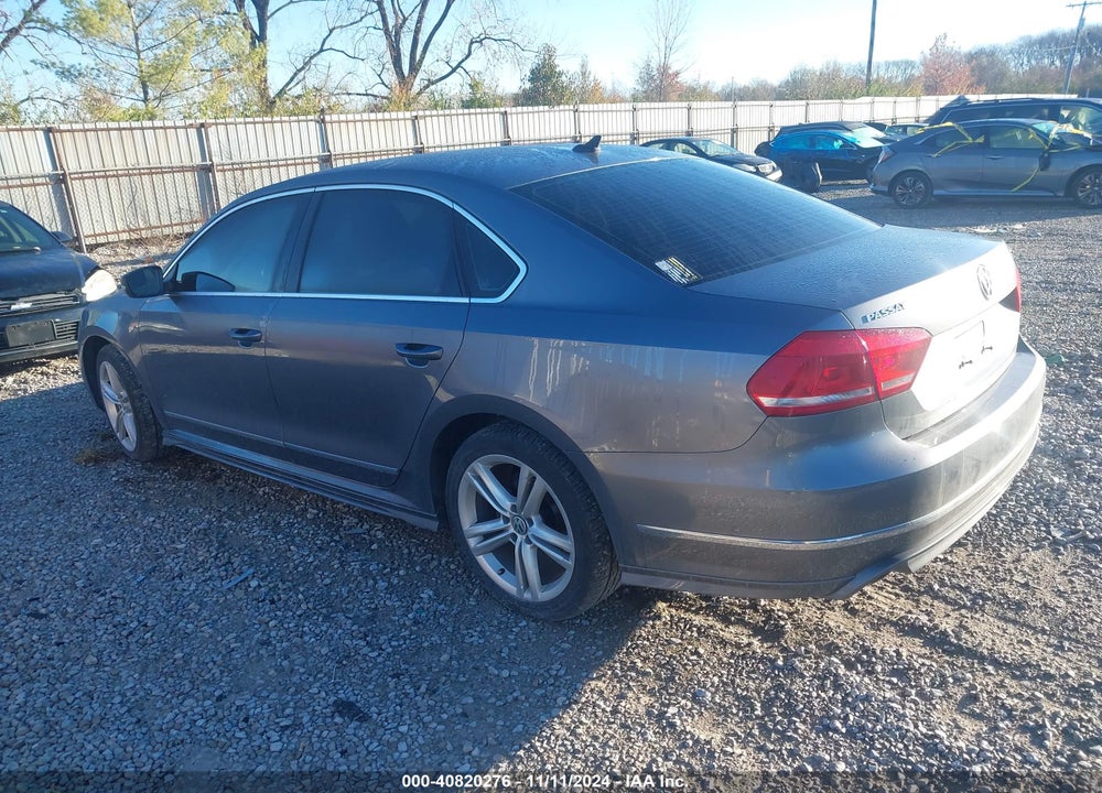 2013 VOLKSWAGEN PASSAT 2.0L TDI SE VIN: 1VWBN7A35DC076729