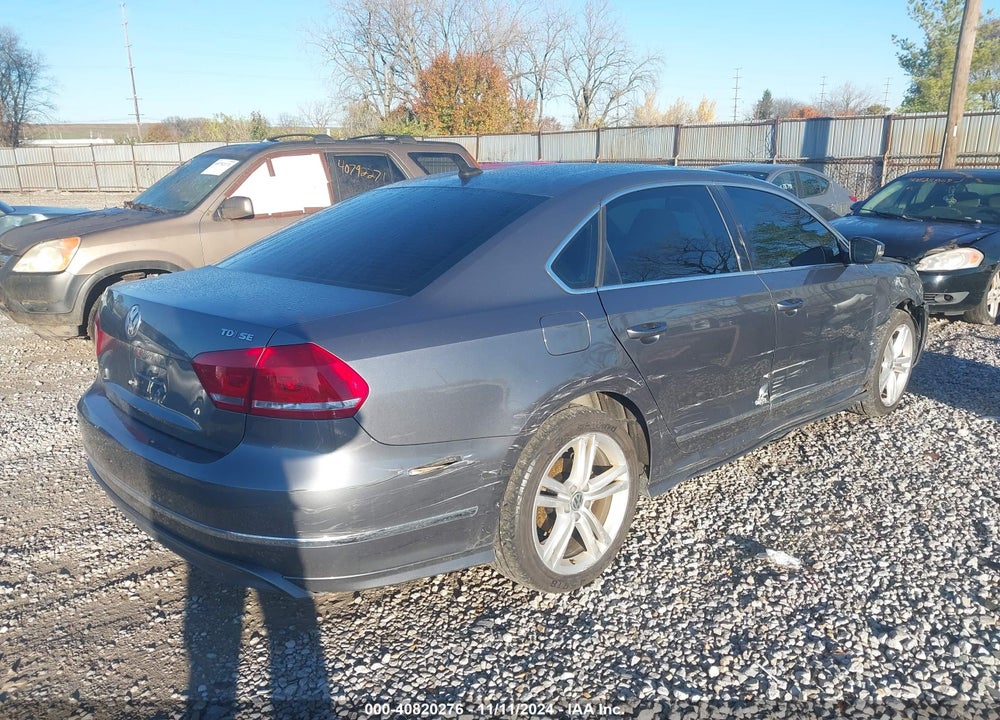 2013 VOLKSWAGEN PASSAT 2.0L TDI SE VIN: 1VWBN7A35DC076729