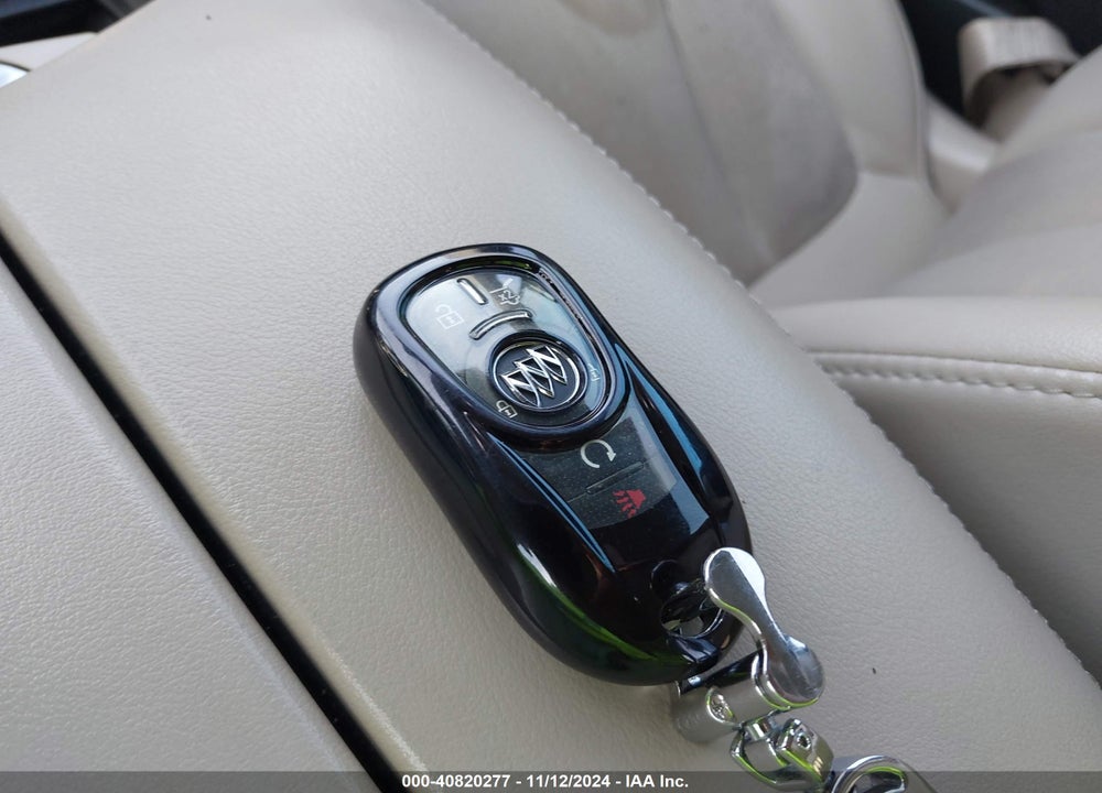 2019 BUICK ENVISION VIN: LRBFXBSA8KD031739