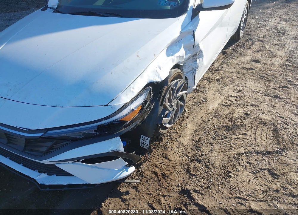 2024 HYUNDAI ELANTRA SEL VIN: KMHLM4DG2RU681862
