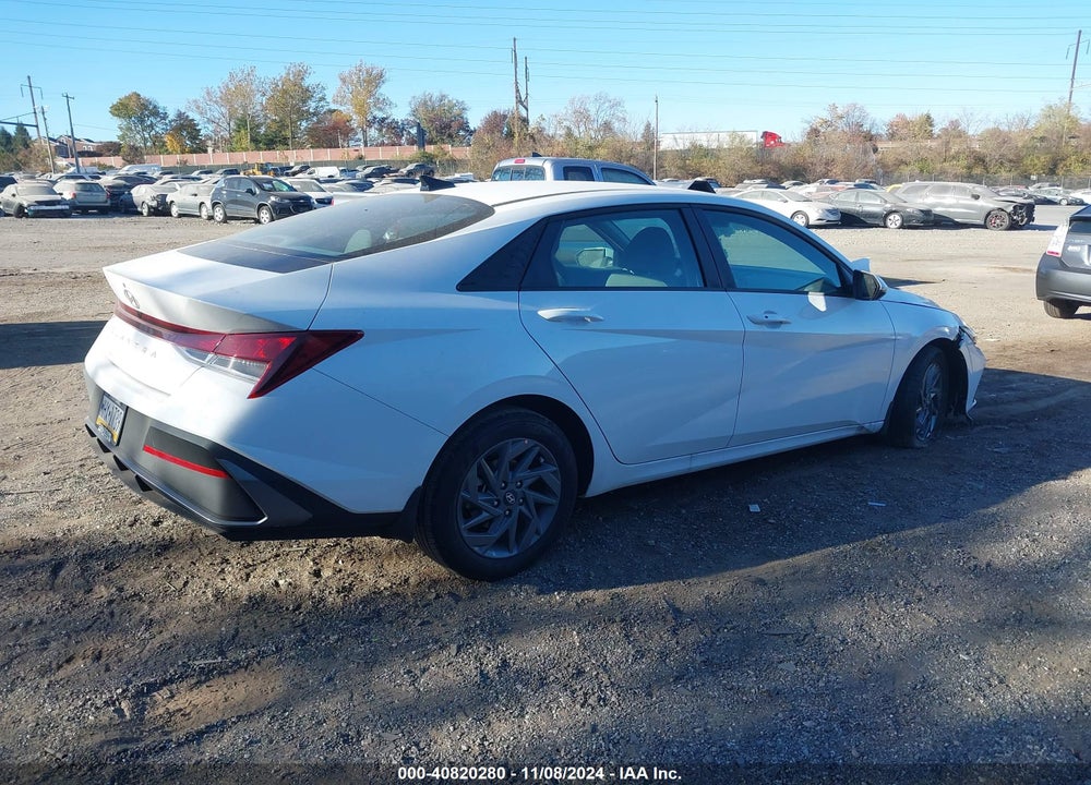 2024 HYUNDAI ELANTRA SEL VIN: KMHLM4DG2RU681862
