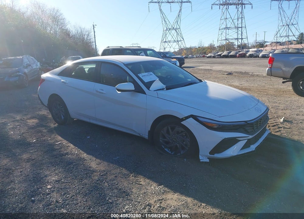 2024 HYUNDAI ELANTRA SEL VIN: KMHLM4DG2RU681862