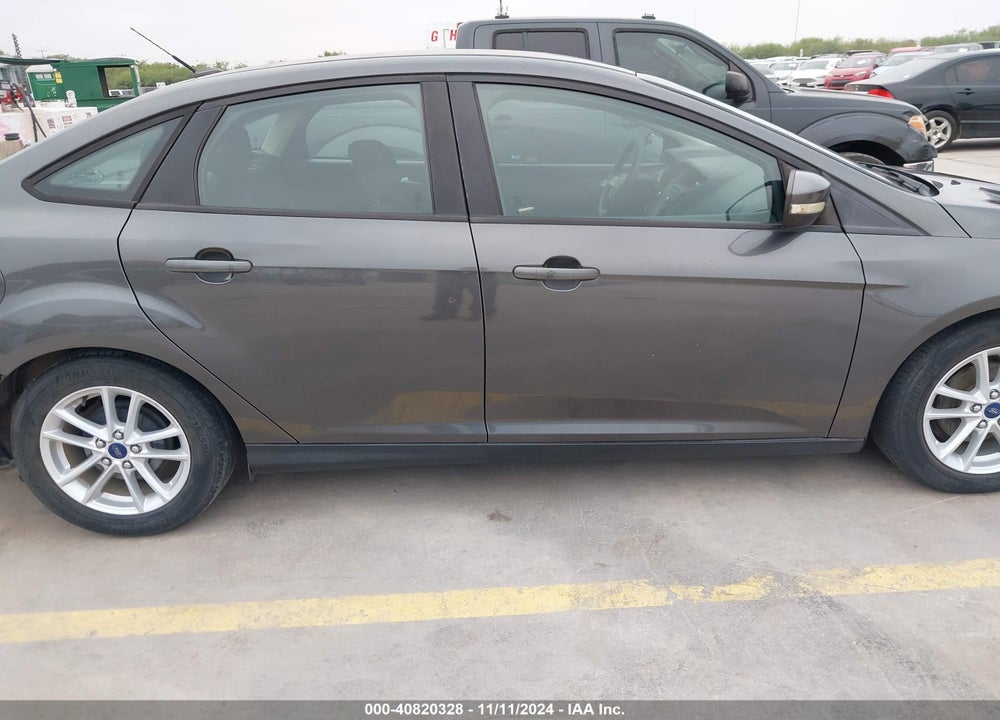 2015 FORD FOCUS SE VIN: 1FADP3F29FL219088