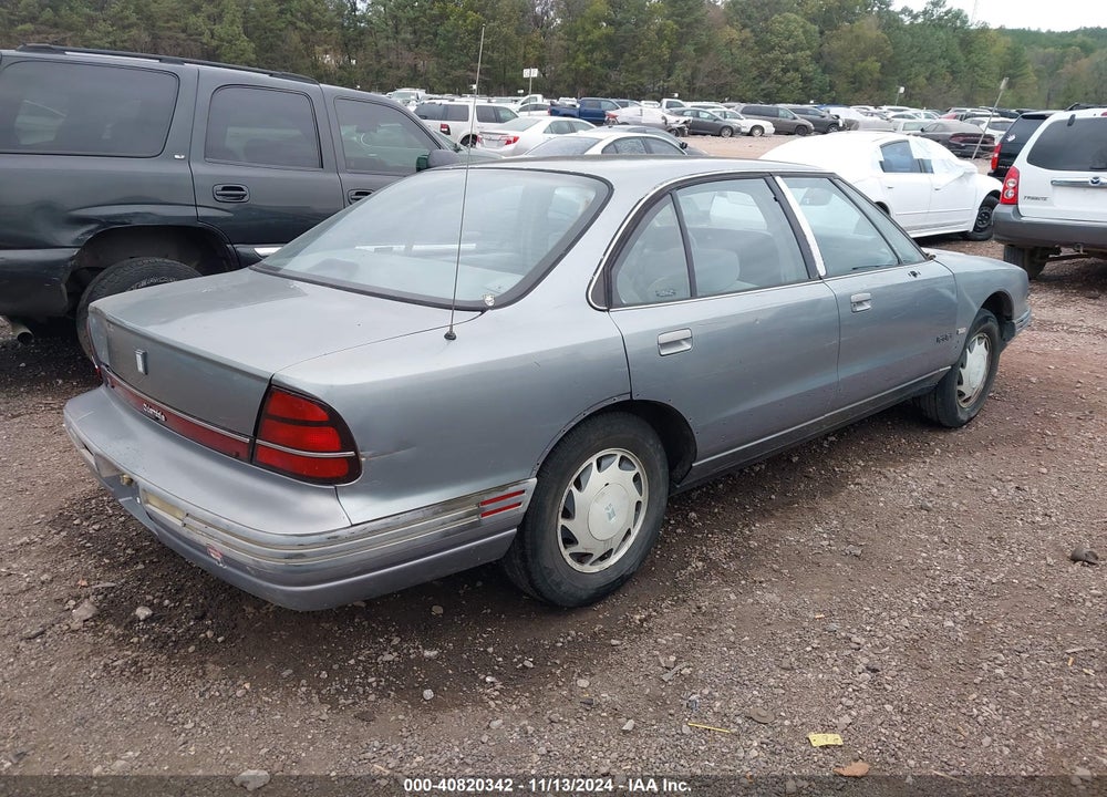 1992 OLDSMOBILE 88 ROYALE VIN: 1G3HN53L8N1820478