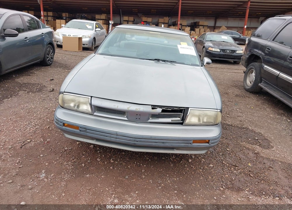 1992 OLDSMOBILE 88 ROYALE VIN: 1G3HN53L8N1820478