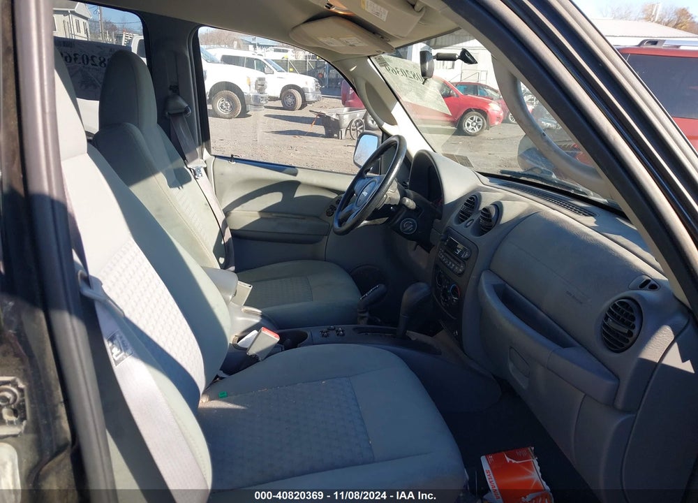 2007 JEEP LIBERTY SPORT VIN: 1J4GL48K97W717517