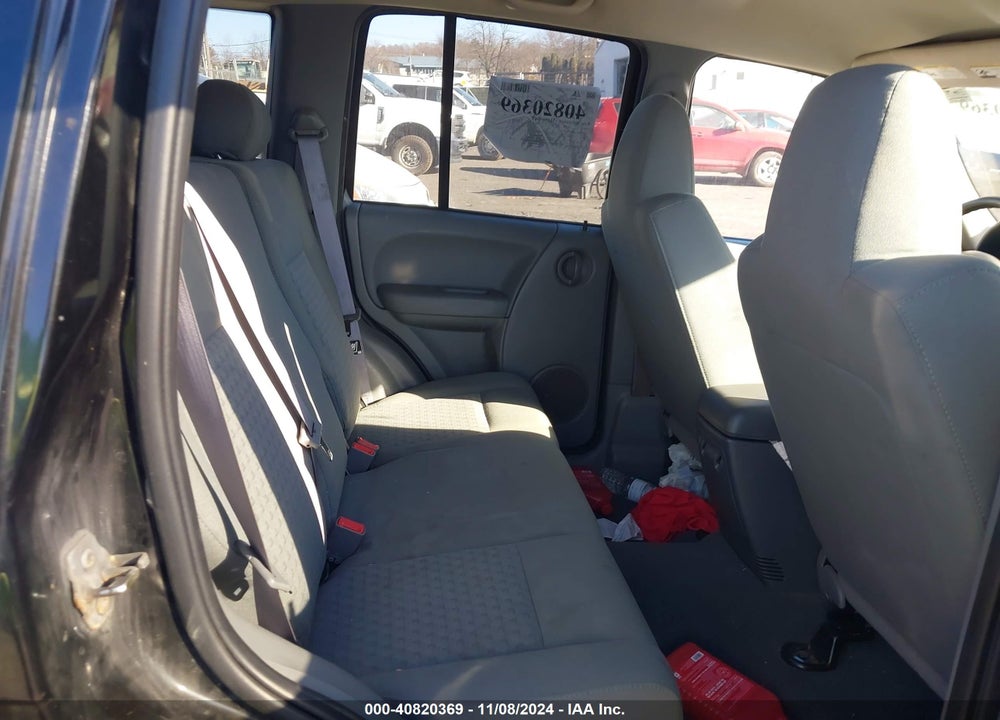 2007 JEEP LIBERTY SPORT VIN: 1J4GL48K97W717517