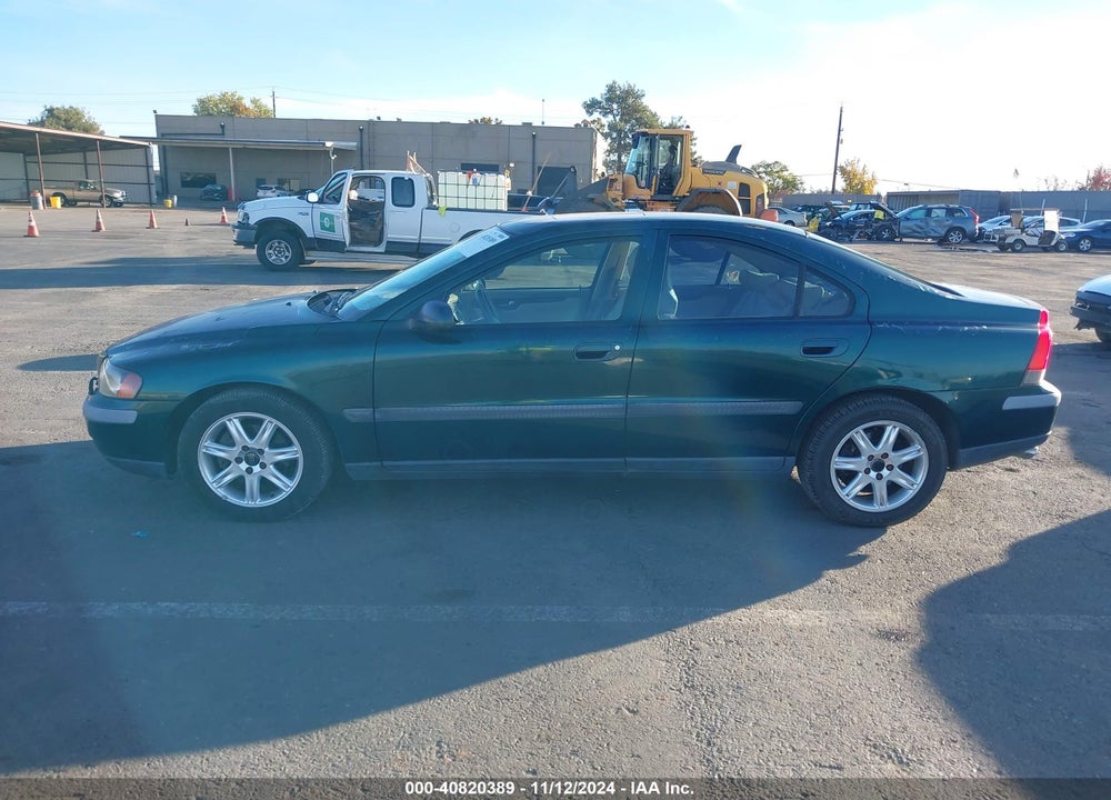 2001 VOLVO S60 2.4T VIN: YV1RS58D812031065