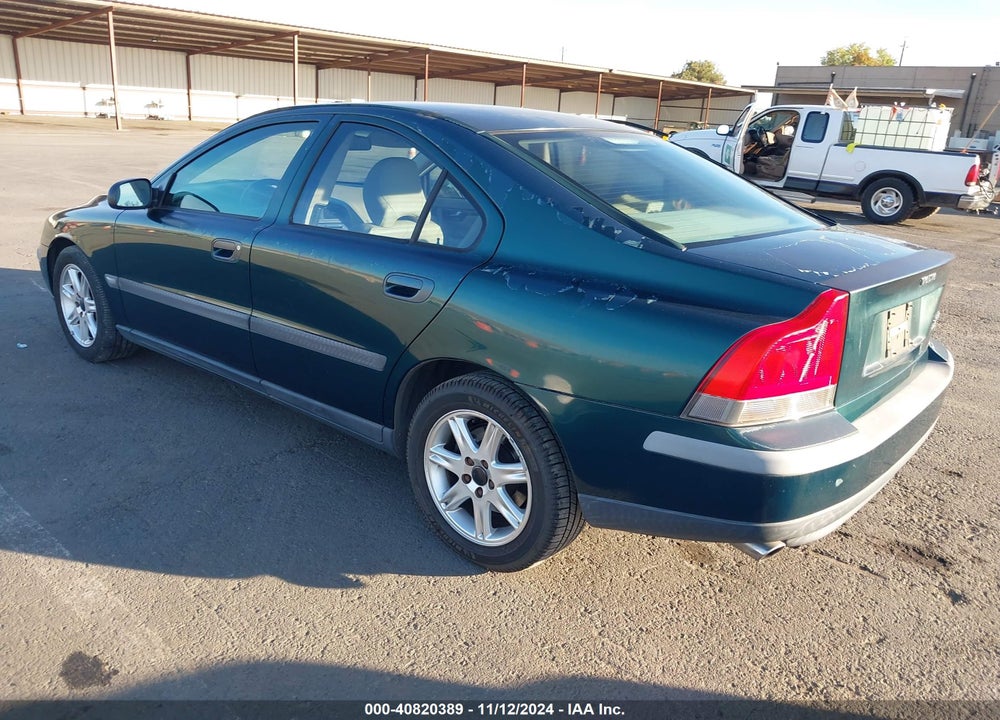 2001 VOLVO S60 2.4T VIN: YV1RS58D812031065