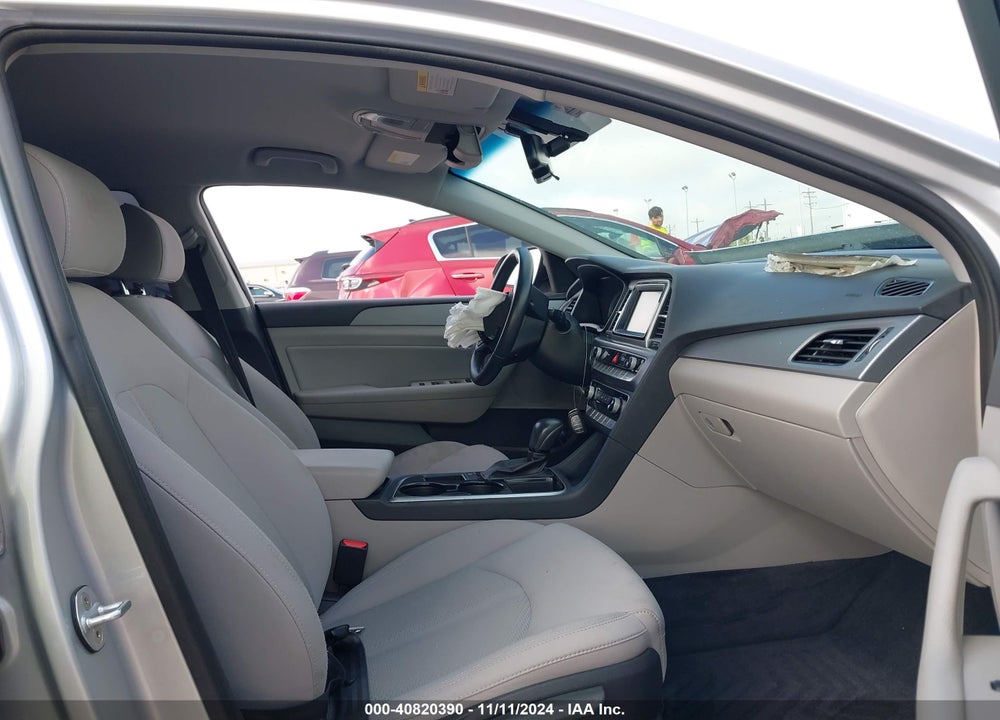 2018 HYUNDAI SONATA SEL VIN: 5NPE34AF0JH632086
