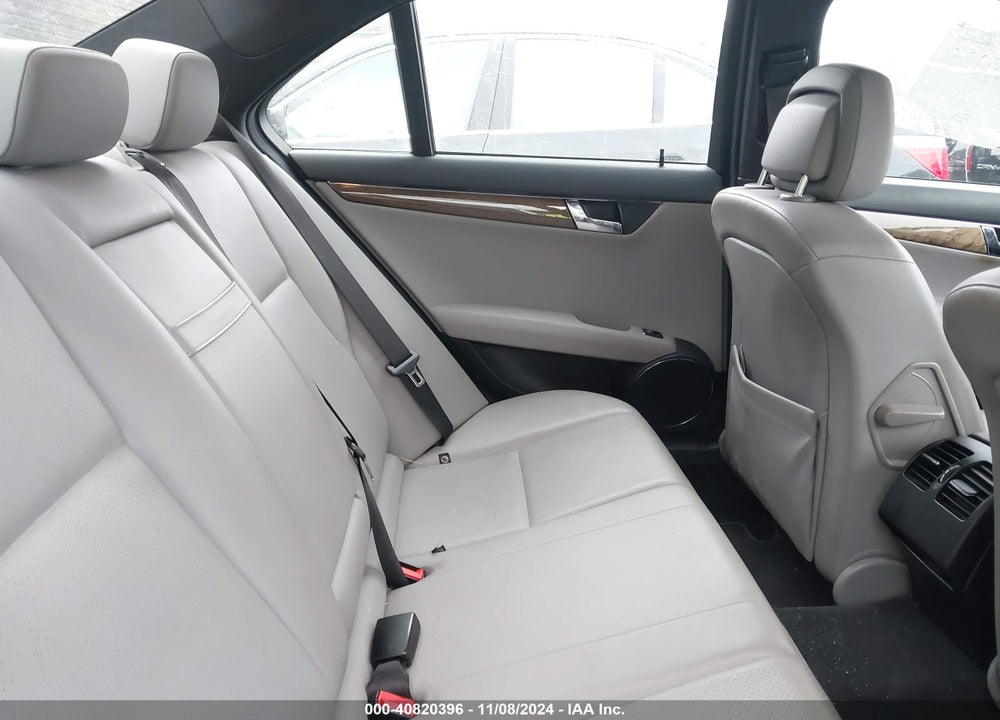 2008 MERCEDES-BENZ C 350 SPORT VIN: WDDGF56X98F170841