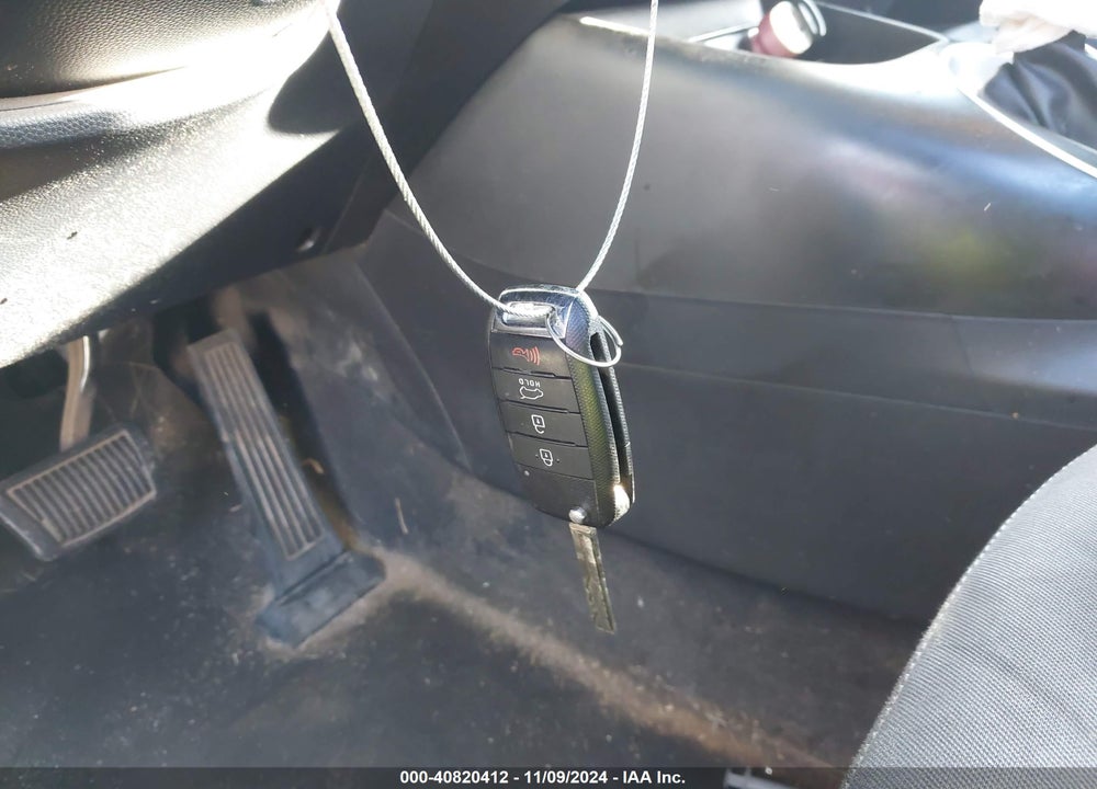 2017 KIA SOUL VIN: KNDJN2A24H7500876