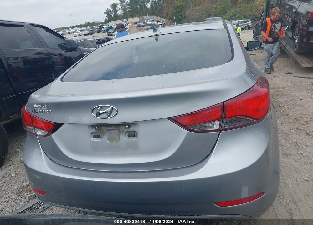 2015 HYUNDAI ELANTRA SE VIN: 5NPDH4AE3FH599578