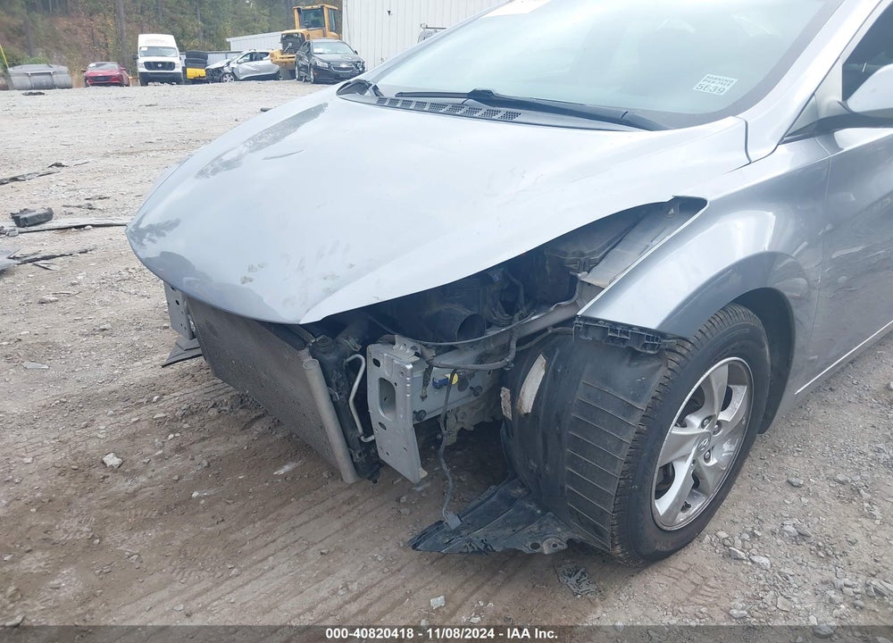 2015 HYUNDAI ELANTRA SE VIN: 5NPDH4AE3FH599578