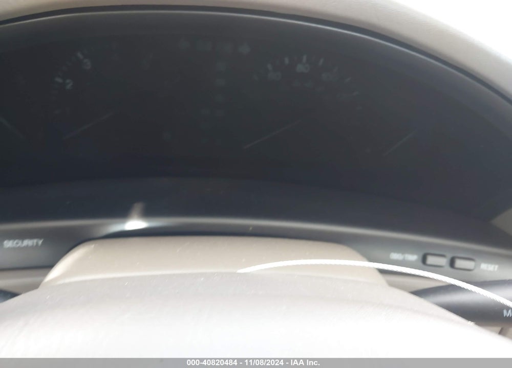 2000 LEXUS LS 400 VIN: JT8BH28F0Y0180063