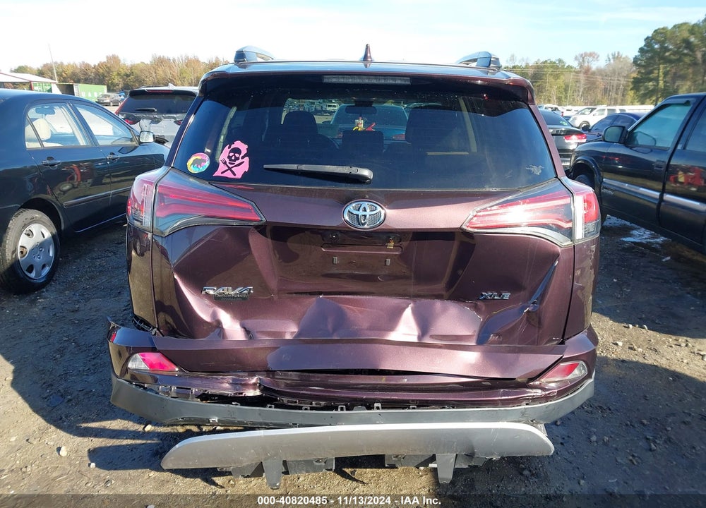 2017 TOYOTA RAV4 XLE VIN: 2T3WFREVXHW333816