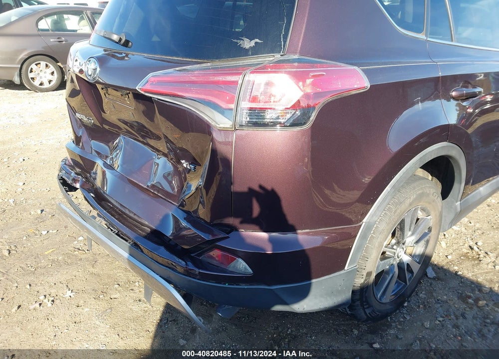 2017 TOYOTA RAV4 XLE VIN: 2T3WFREVXHW333816