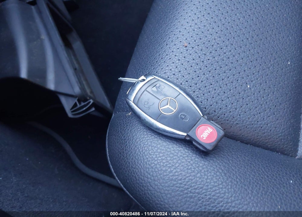 2008 MERCEDES-BENZ C 300 VIN: WDDGF81X08F069759