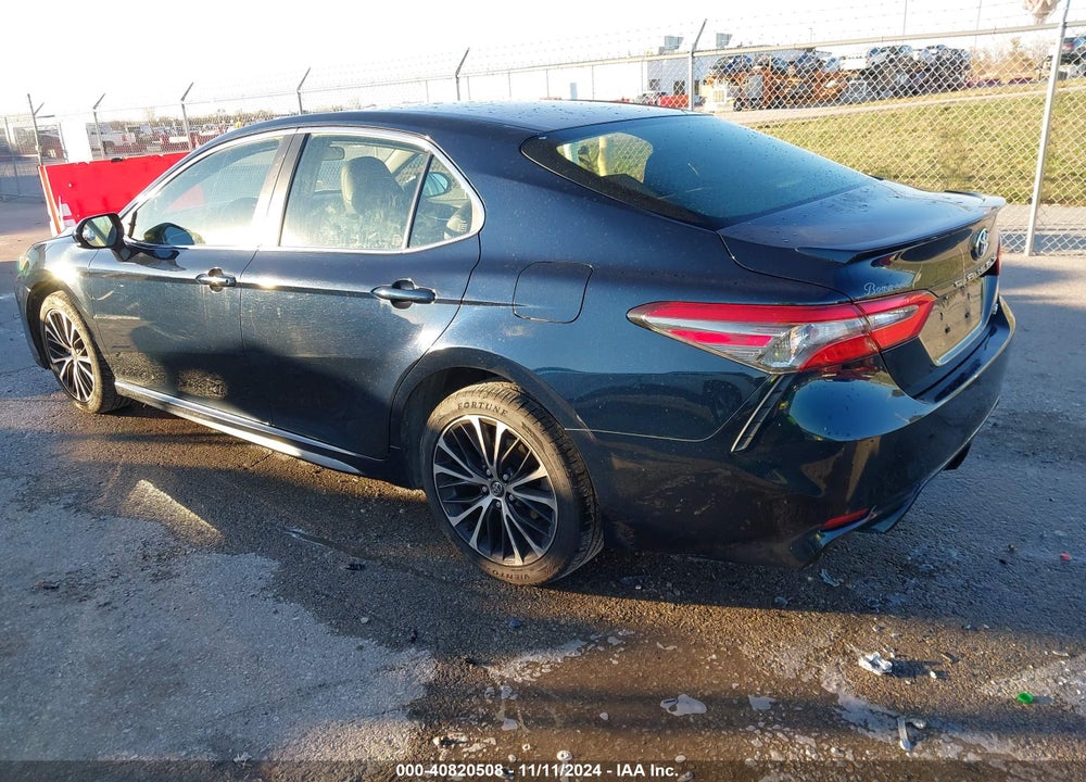 2018 TOYOTA CAMRY SE VIN: JTNB11HKXJ3017997