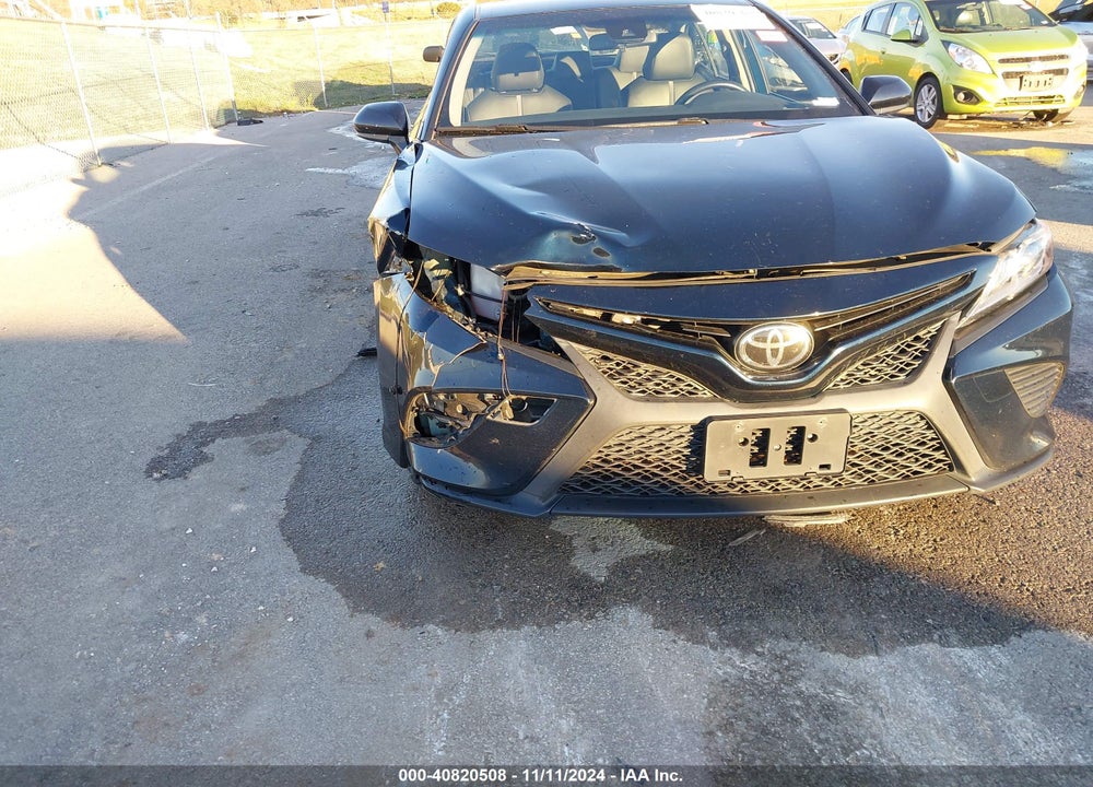 2018 TOYOTA CAMRY SE VIN: JTNB11HKXJ3017997