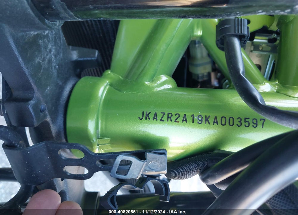 2019 KAWASAKI ZR900 VIN: JKAZR2A19KA003597
