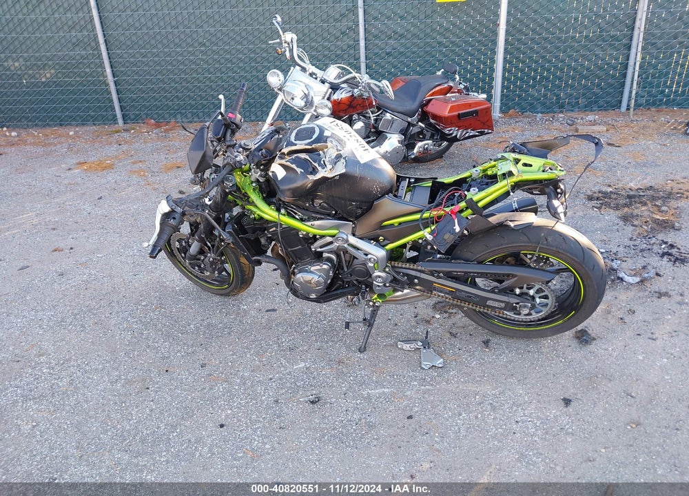 2019 KAWASAKI ZR900 VIN: JKAZR2A19KA003597