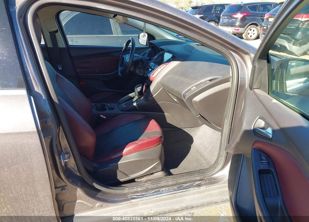 2012 FORD FOCUS TITANIUM VIN: 1FAHP3N28CL256891