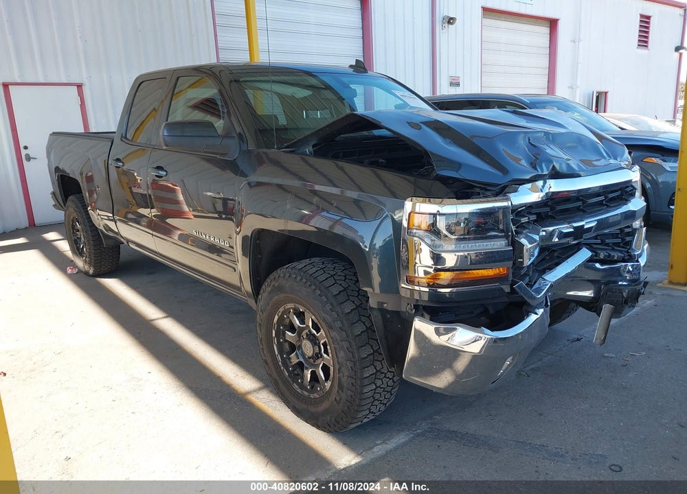 2018 CHEVROLET SILVERADO 1500 1LT VIN: 1GCRCREC2JZ290048
