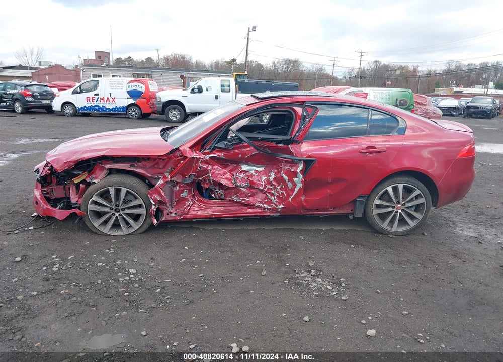 2017 JAGUAR XE 35T R-SPORT VIN: SAJAL4BV6HA960071