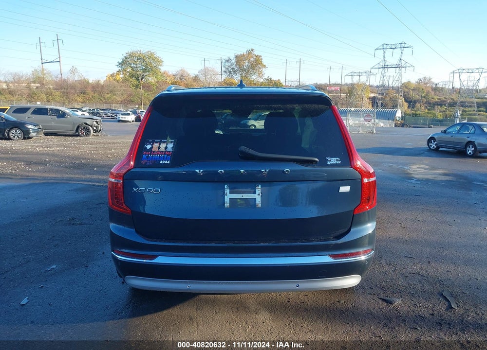 2022 VOLVO XC90 RECHARGE PLUG-IN HYBRID T8 INSCRIPTION 7 PASSENGER VIN: YV4BR0CL4N1816664