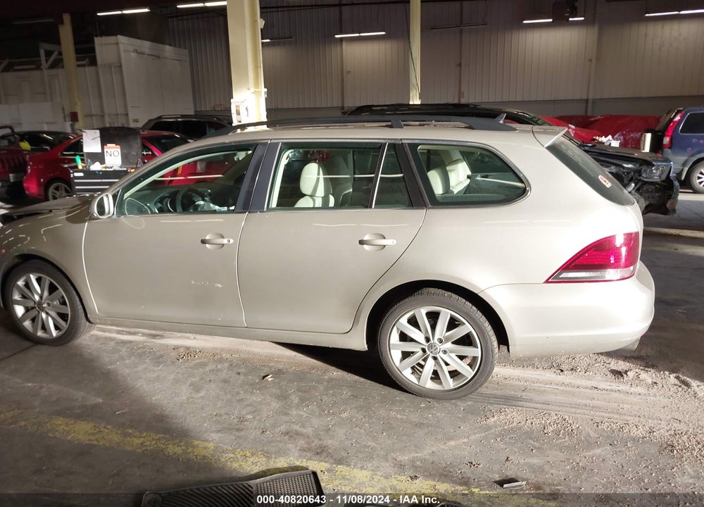 2013 VOLKSWAGEN JETTA SPORTWAGEN 2.0L TDI VIN: 3VWML7AJ0DM641304