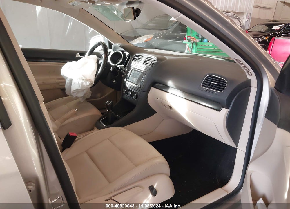 2013 VOLKSWAGEN JETTA SPORTWAGEN 2.0L TDI VIN: 3VWML7AJ0DM641304