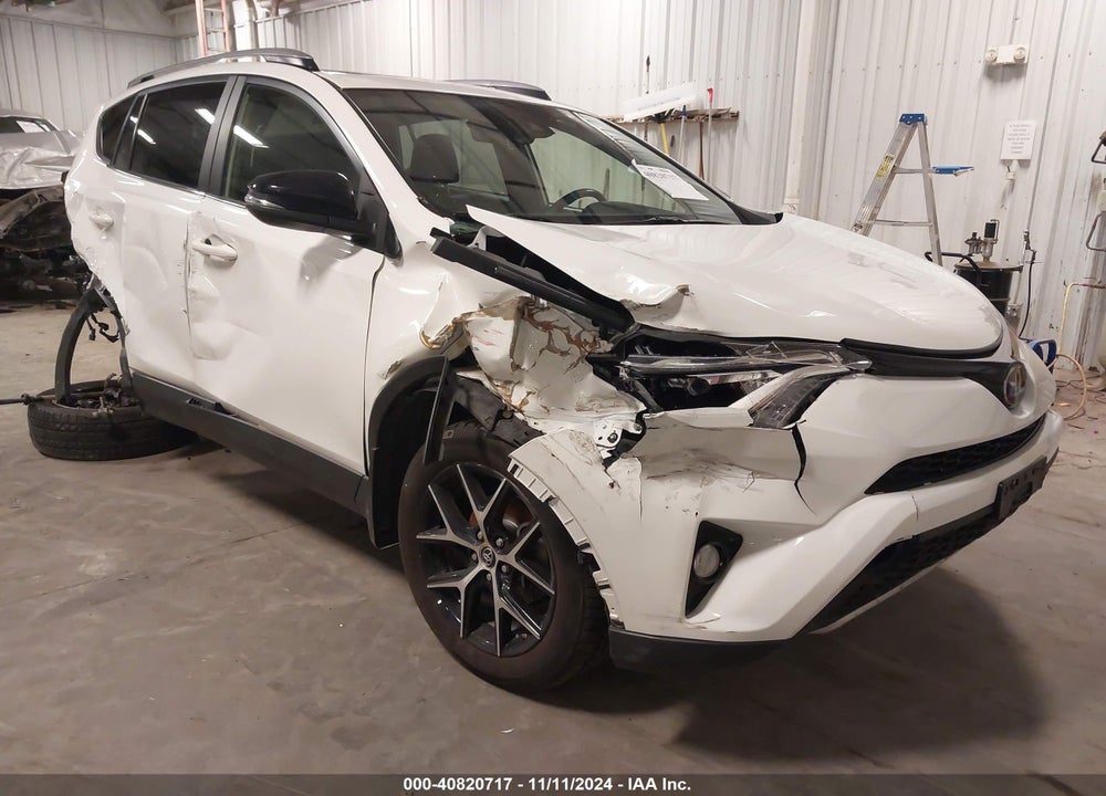 2018 TOYOTA RAV4 SE VIN: JTMJFREV0JJ736475
