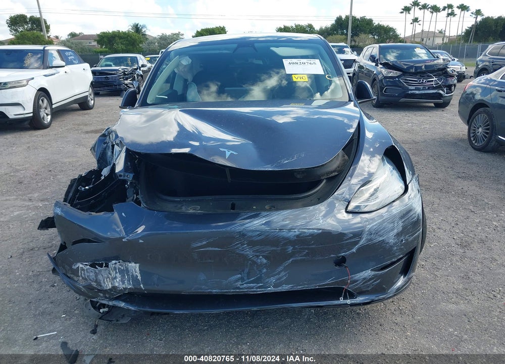 2022 TESLA MODEL Y LONG RANGE DUAL MOTOR ALL-WHEEL DRIVE VIN: 7SAYGDEE6NA003715
